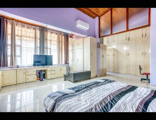 4 BEDROOM HOUSE FOR SALE IN RESERVOIR HILLS